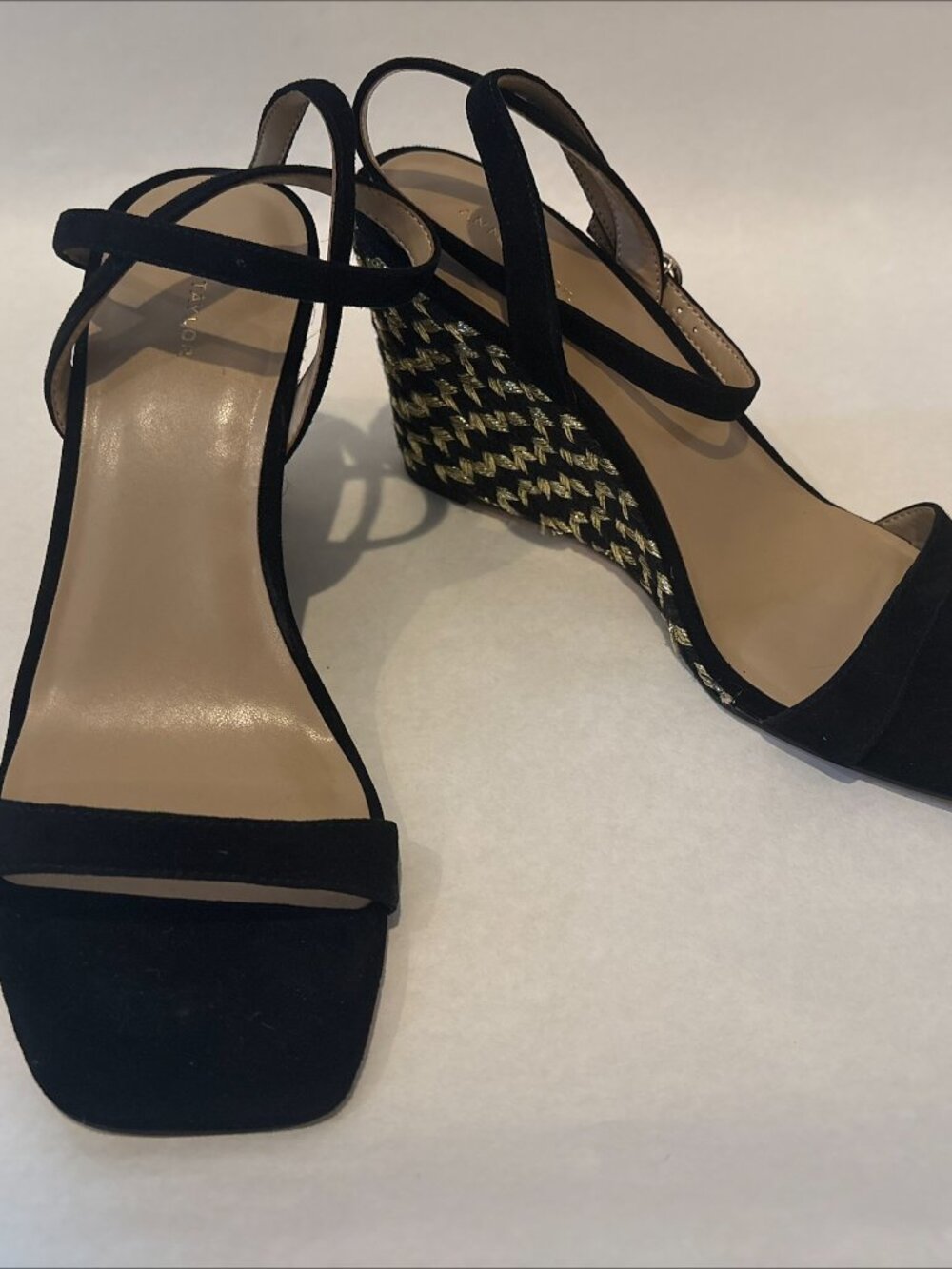 New Ann Taylor Black Suede Wedges with Gold Woven Accents 3.5" Heel Size 9